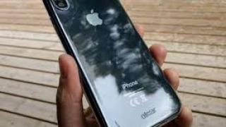 Безработна заби нож в гърдите на своя приятелка, за да й открадне iPhone последен модел