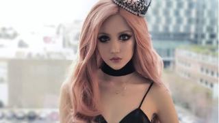 Китайската "жива кукла" построи бизнес империя! (СНИМКИ)