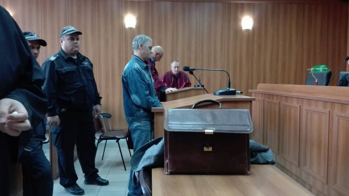 Пак сага в пловдивския съд: Топ адвокат опитва да предизвика пожар в дома си, за да оневини клиента си