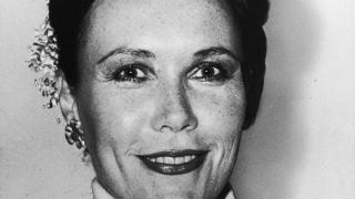 Черна вест: Почина авторката на първата книга, представяща сексуалните фантазии на жените 