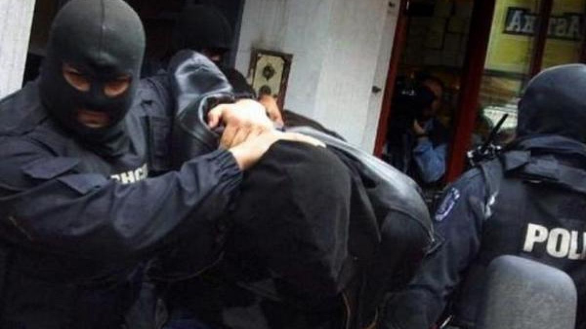 Спецполицаи щурмуваха циганската махала "Кумлука" в Бургас