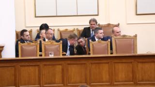 Горещо от парламента: Приеха Бюджет 2018 на първо четене