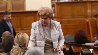 ГЕРБ и КНСБ умуваха как да зарадват социалните работници с по-високи заплати 