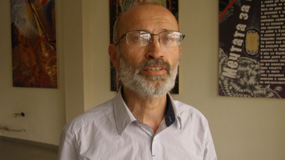 Доц. д-р Алексей Стоев от БАН обясни с точност каква е вероятността безконтролно спускащата се китайска станция "Тянгун 1" да падне в България!