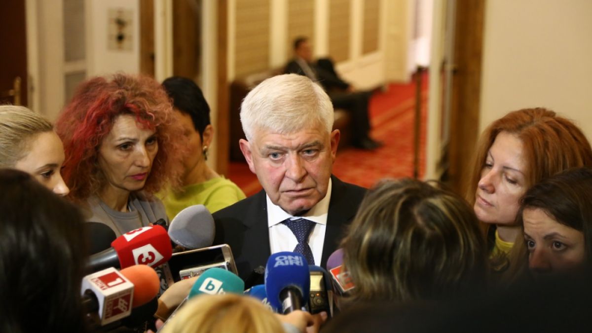 Кирил Ананиев към Манолова: Г-жо Омбудсман, не искам извинение от Вас за...
