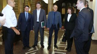 Борисов посрещна кметовете на Чепеларе и Самоков в Министерски съвет и се разбра с тях да... (СНИМКИ)
