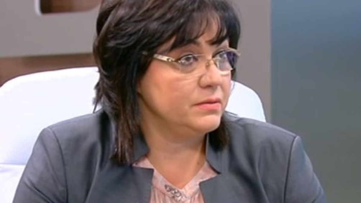 Корнелия Нинова с тревожно разкритие: Шефът на НСО ми се обади и каза, че трябва да ме охраняват