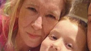Британски медии разпространиха страховита новина за сина на Бялата вдовица от "Ислямска държава" (СНИМКИ)