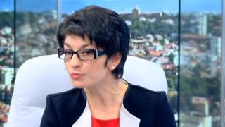 Деси Атанасова захапа Нинова: Истерична е щом чуе за приватизацията на "Техноимпекс", депутат от БСП я контрира с разкрития за поведението на Главчев