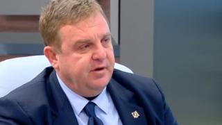 Каракачанов разби филма на Елена Йончева! Вбеси се и я попиля за гостоприемството ѝ към мигрантите 