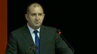 Румен Радев с емоционална реч за празника на сухопътните войски!