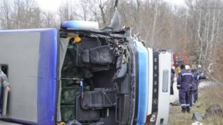 Огромна трагедия: Касапницата край Микре е неописуема - 6 трупа, 20 осакатени! 