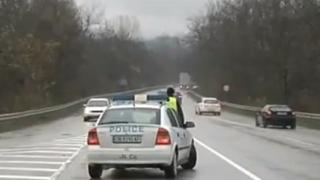 Първи кадри! Какво се случва край Микре след касапницата (СНИМКИ/ВИДЕО)