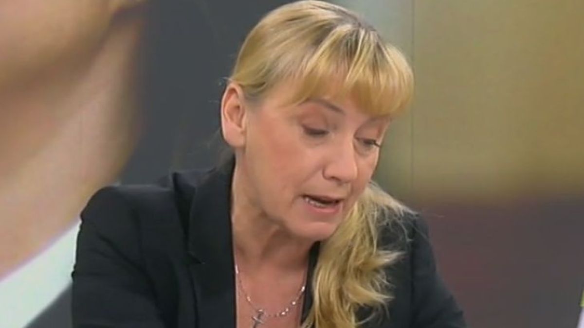 Елена Йончева оправда Иво Христов за "дебилите", защото се е извинил