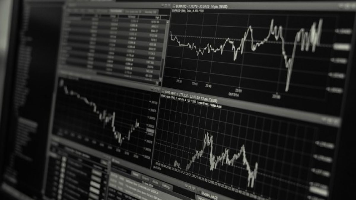 Подкрепа за азиатските акции от оптимизма около световния растеж, а цените на петрола...