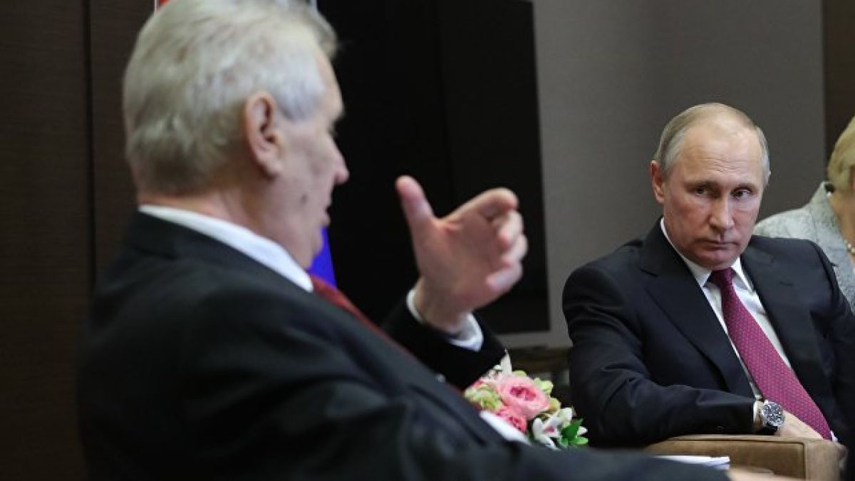 Покрай приказки за бира, мезета и санкции с Путин Милош Земан сключи договори за 20 милиарда долара с Русия