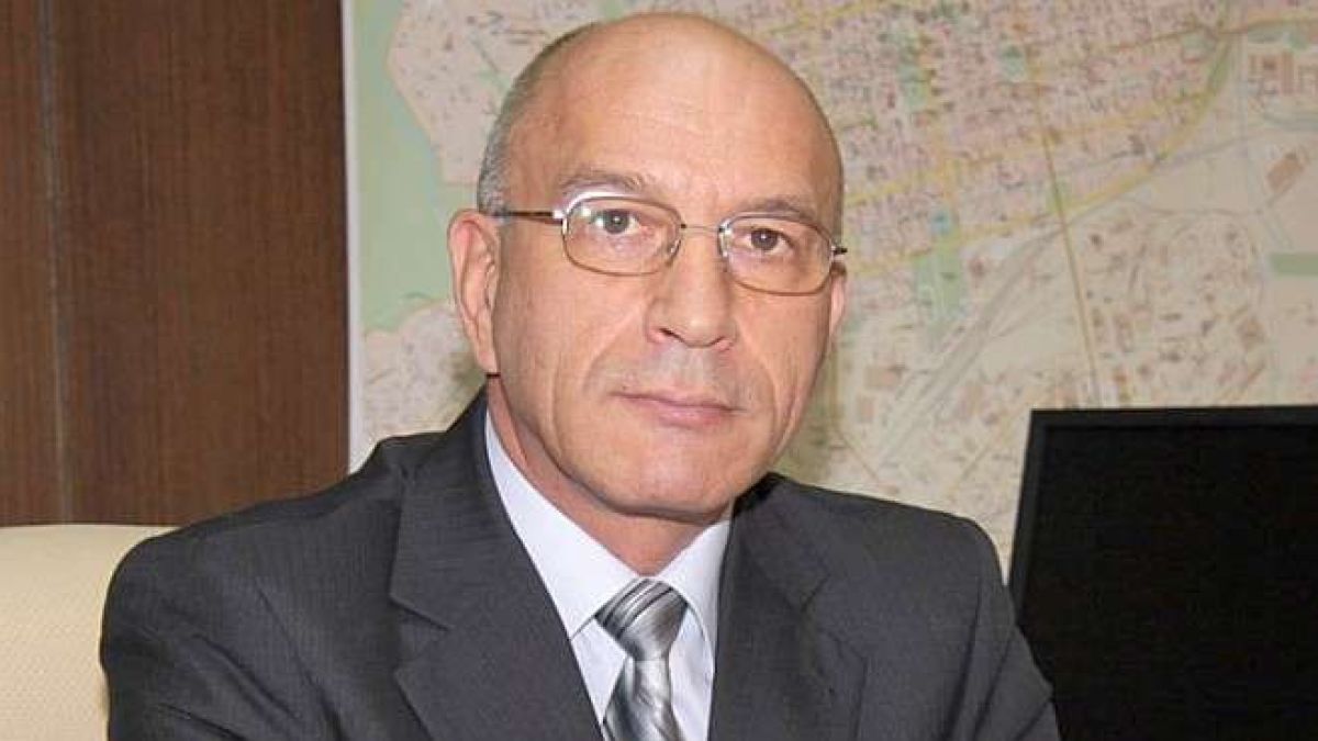 Ето кой ще пази гърба на Караянчева в НС