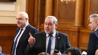 Топ експерт с брутални разкрития за най-масовото убийство у нас и какво се е случило с кървавия килър Бранко