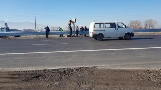 Появи се прелюбопитна СНИМКА на кирката, забита в камера на КАТ! Извършителят обаче тотално прецакан