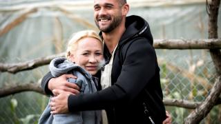 СКАНДАЛ! Мъжът на Малина смазал от бой сина на Марина от „Фермата“ заради черно тото?