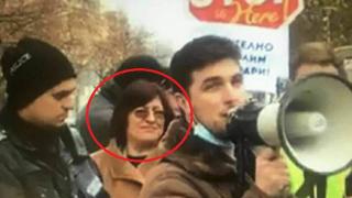 Ексклузивно в БЛИЦ! Лидерка на БСП в центъра на "гражданските протести" (СНИМКА)