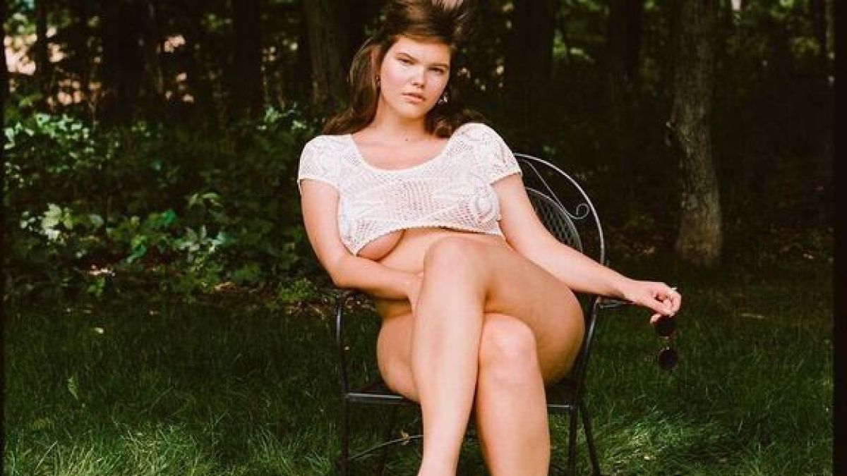 Playboy с голяма иновация! Забрави за сексапилните зайчета и заложи на...прасенце (СНИМКИ 18+)