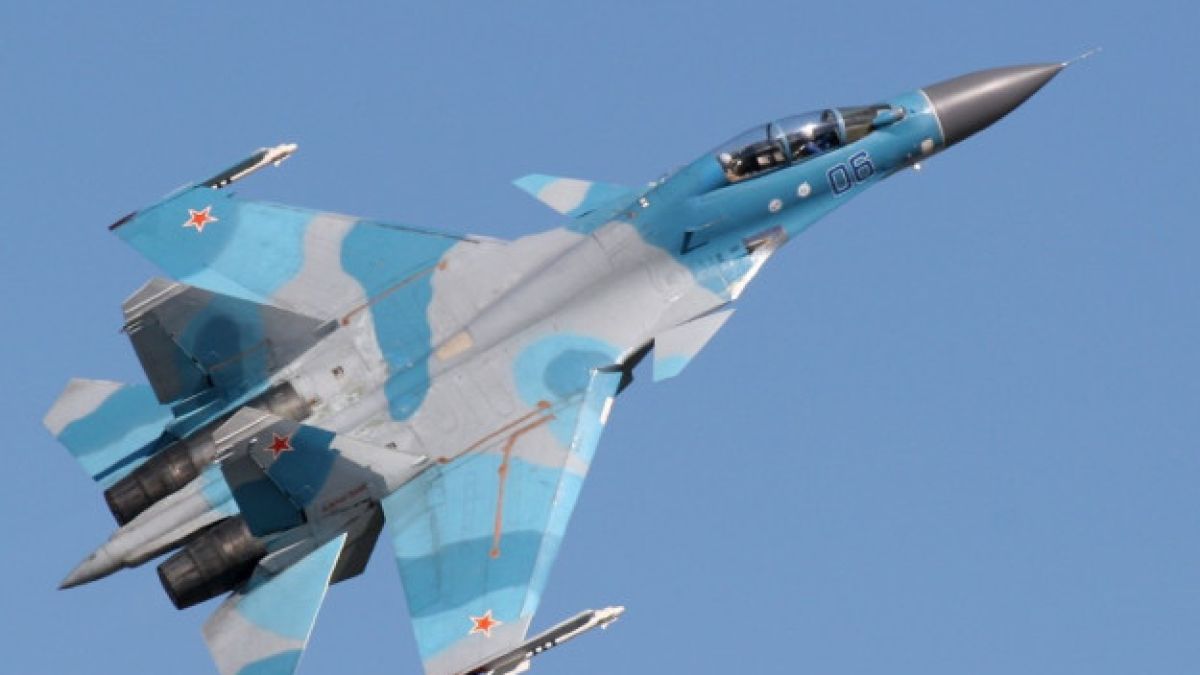 Напрежение над Черно море! Руски изтребител Су-30 прехвана с рязка маневра американски "Убиец на подводници" Boeing P-8 Poseidon