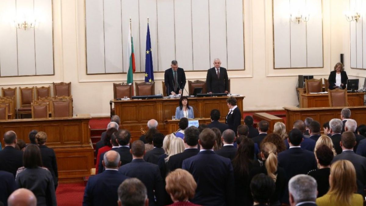 Депутатите приеха рамката на най-важния закон за следващата година 