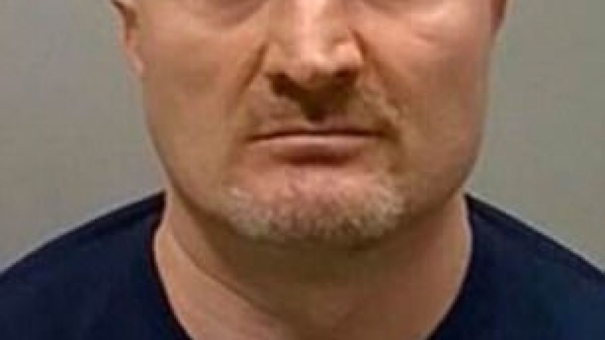 Мафиот с над 60 убийства и български паспорт обжалва депортация - страх го било да лети