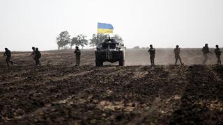 Американски медии разказаха за прилив на гейове, лесбийки и травестити в украинската армия 