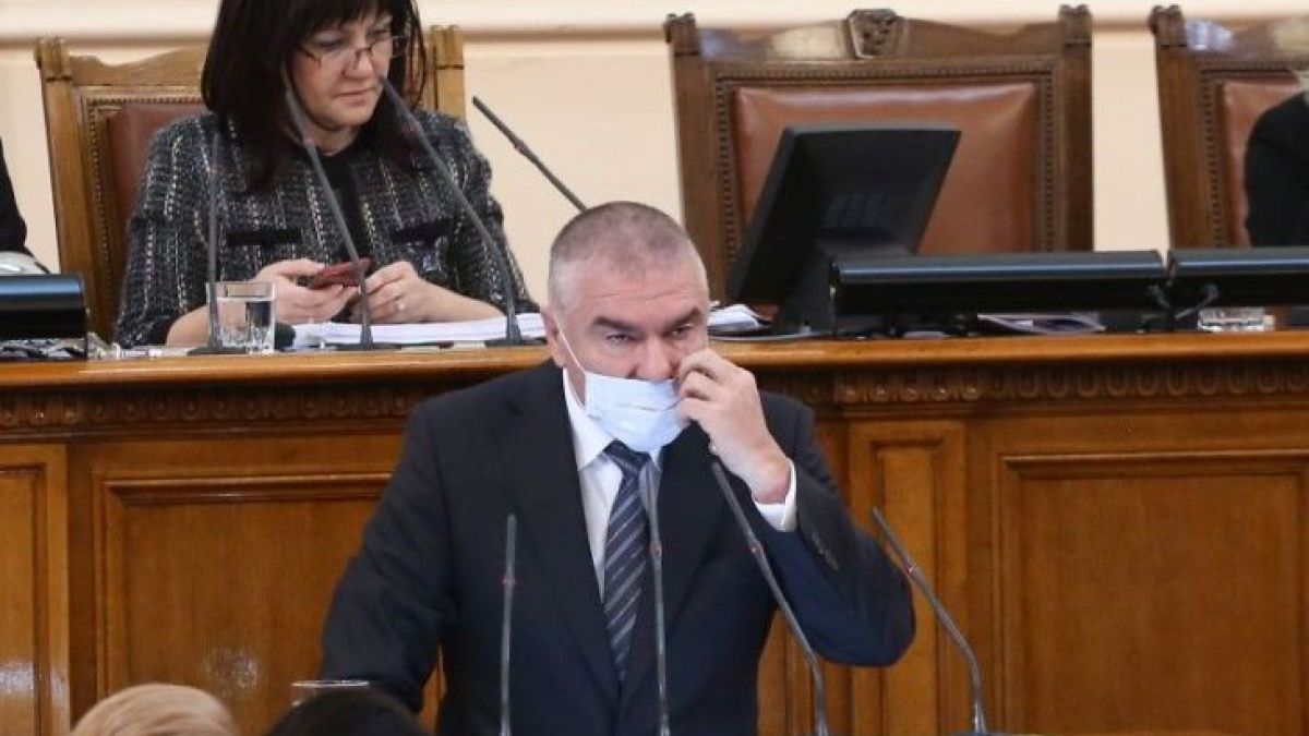 Марешки съзря голяма зараза в парламента (СНИМКА)