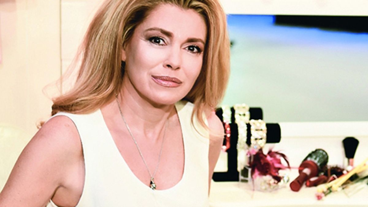 Ернестина Шинова с ексклузивно интервю пред "Шоу" за далаверите в "Биг Брадър" и култовия сериал "Откраднат живот"!