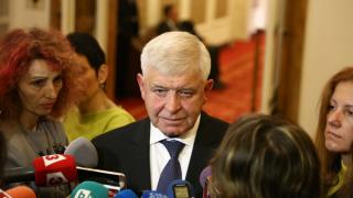 Отчетът на Ананиев: Над 14 милиона лева за лечение на деца в чужбина през 2018 година