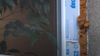 Мъка: Блок в "Оборище" си остана наполовина саниран заради изчезнали майстори (СНИМКИ)