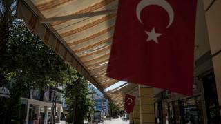 Забраниха на турските мъже да си боядисват косите в черно