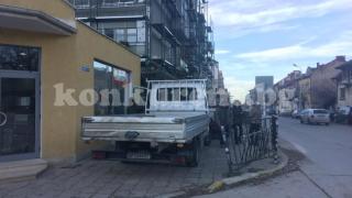 Свръх наглост! Да паркираш по врачански (СНИМКА)