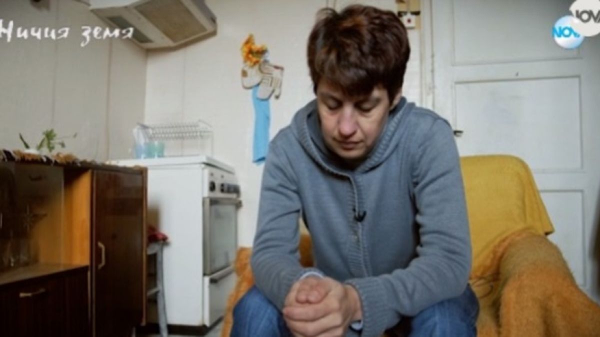 Зловеща история от България! Невена остави детето си в чувал на снега, докато майка й я малтретира, а пастрокът й я изнасилва