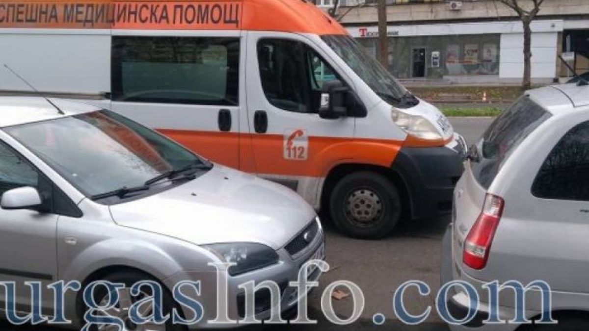 Нещо страшно се случи пред "Краставицата" в Бургас (СНИМКИ)