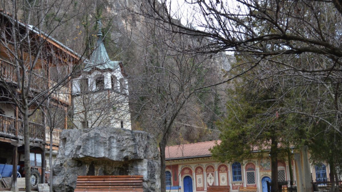 Мистерия! 55 години няма и следа от конфискувано в Преображенския манастир съкровище