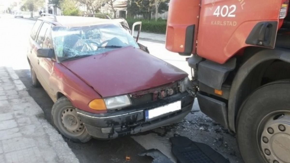 Зверска катастрофа в Монтана! Жена е в болницата 