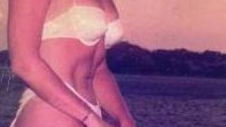 От архива: Пикантни СНИМКИ 18+ на Мариела Нордел ще ви глътнат граматиката!