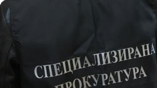 От последните минути: МВР и ГДБОП показаха зрелищни СНИМКИ и ВИДЕО от спецакцията, сковала Велико Търново! Обсадата била заради...