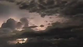 Мощна „извънземна буря” се разрази над Австралия (УНИКАЛНО ВИДЕО)