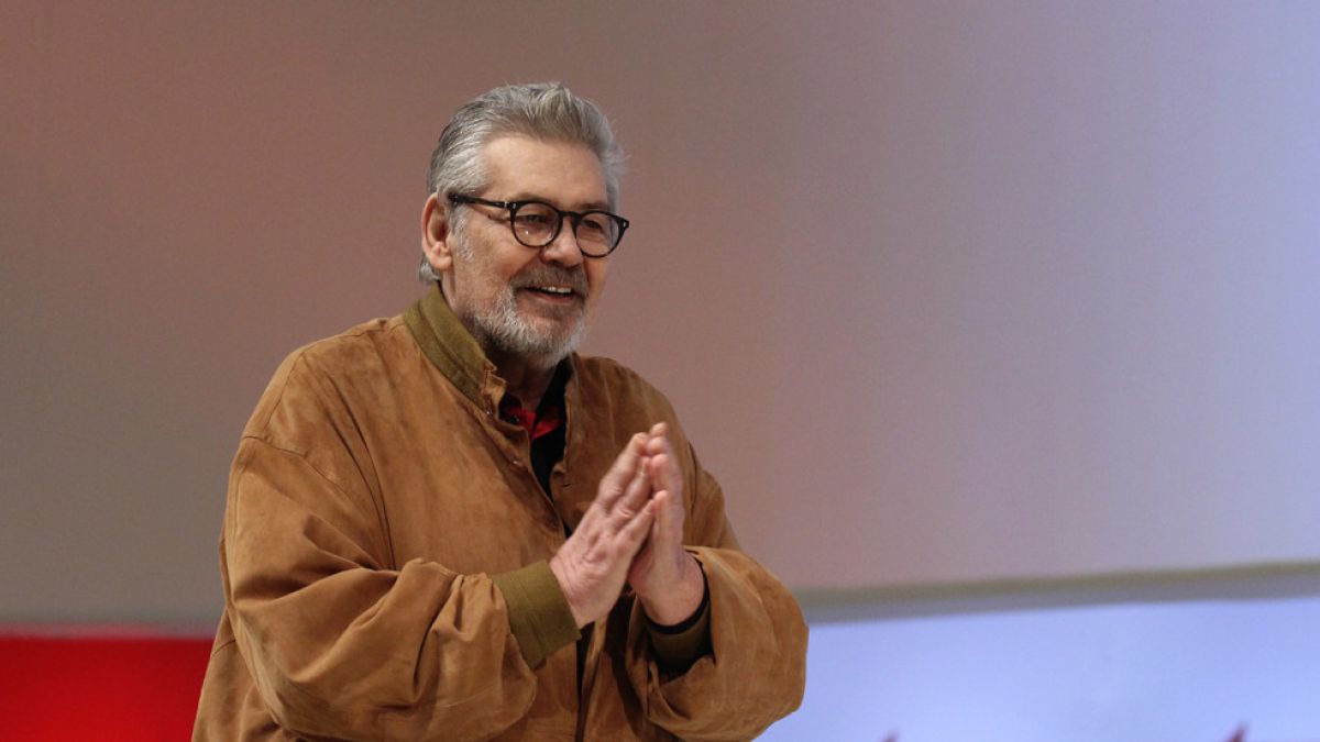 Една българска легенда чества днес рожден ден
