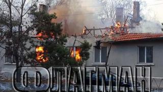 Извънредно! Огнен ад в Бургас! (СНИМКИ)