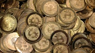 Курсът на биткойна падна рязко