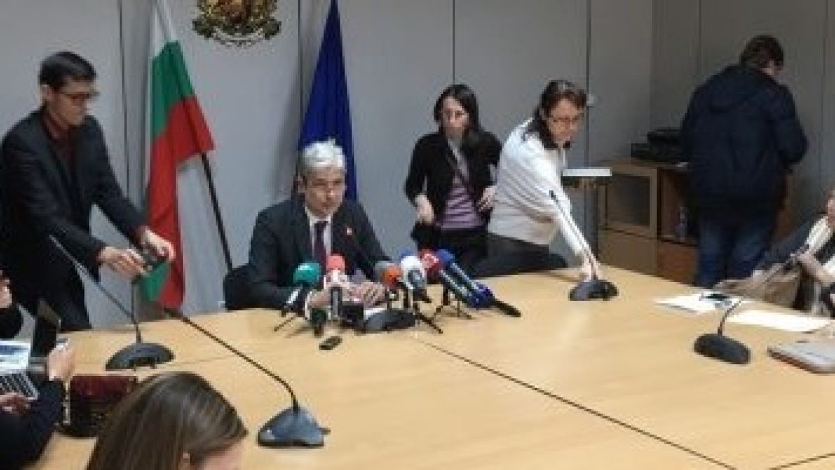 От последните минути: Държавата пак клекна пред зеления рекет за Банско