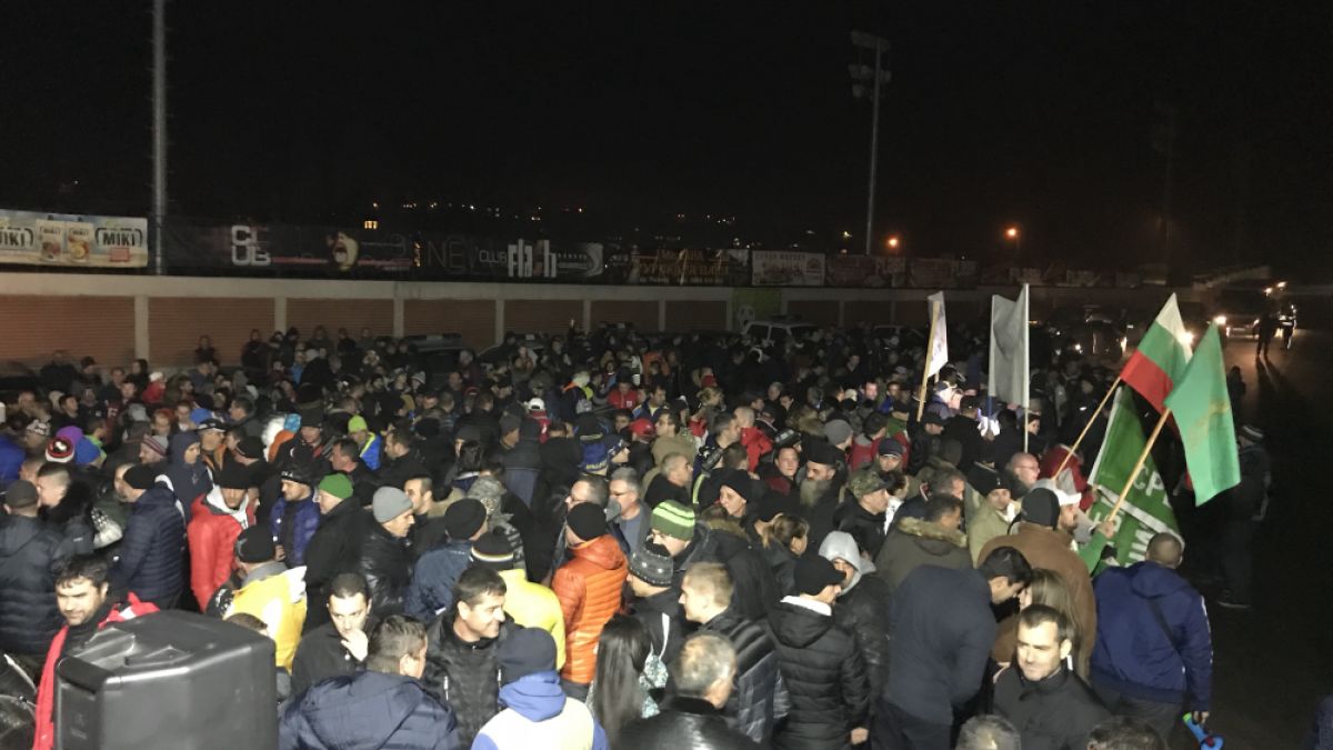 Цяло Пиринско се надигна в защита на Банско от зеления рекет, ще има блокада на границата с Гърция (СНИМКИ)