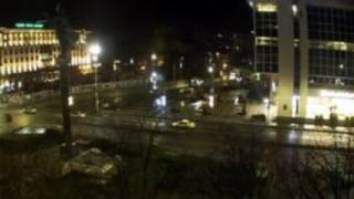 Само в БЛИЦ: Естонец прави луд цирк на метростанция Сердика - щял да се самоубива