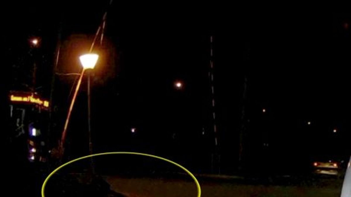 Сигнал до БЛИЦ! Какво правят пловдивчани, когато възрастна жена падне (ВИДЕО)